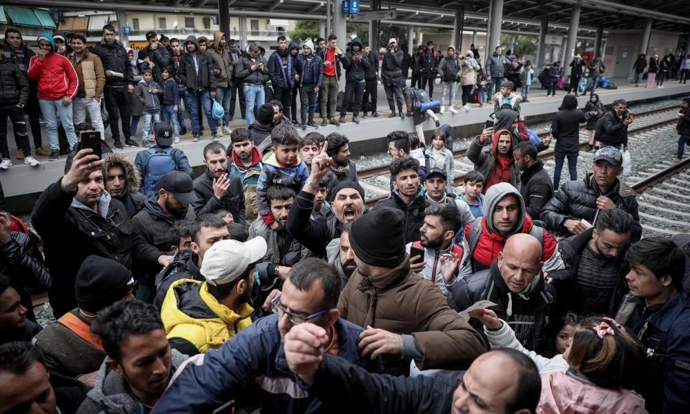 Πρωτοφανές: Καταδίκη της Ελλάδας από το ΕΔΑΔ μετά από προσφυγή αλλοδαπών! - Βερολίνο: ''Ζουν σε άθλιες συνθήκες''